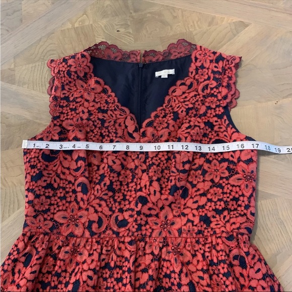 Shoshanna Lace Midi Sheath Dress in Red size 8 Lined V Neck - Picture 10 of 12